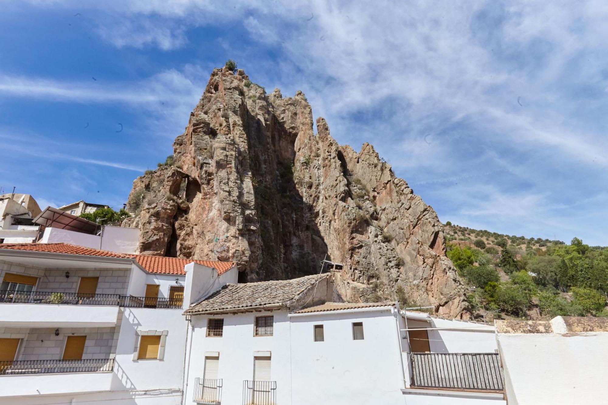 Вилла Casa Del Alamo Камбиль Экстерьер фото